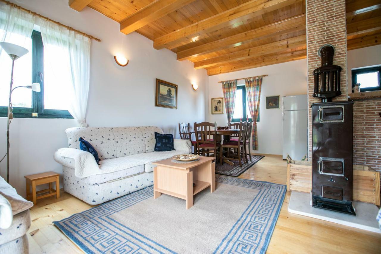 Guest House Holiday Zabljak  Ngoại thất bức ảnh
